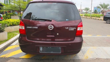 2011 Nissan Grand Livina XV Ultimate - KM rendah barang bagus (s-3) 2011 Nissan Grand Livina XV Ultimate - KM rendah barang bagus (s-3)