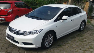 2013 Honda Civic 1.8 - Kondisi Mulus (s-0) 2013 Honda Civic 1.8 - Kondisi Mulus (s-0)