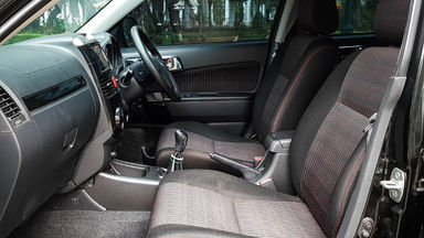 2017 Daihatsu Terios R - Mobil Pilihan (s-5) 2017 Daihatsu Terios R - Mobil Pilihan (s-5)