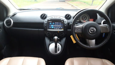 2010 Mazda 2 R - Kondisi Mulus Terawat (s-6) 2010 Mazda 2 R - Kondisi Mulus Terawat (s-6)
