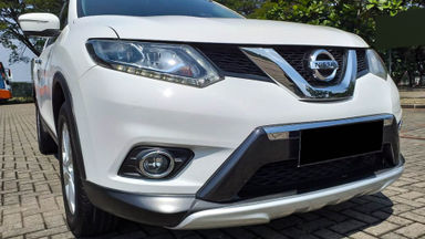 2014 Nissan X-Trail 2.0 - Mobil Pilihan (s-0) 2014 Nissan X-Trail 2.0 - Mobil Pilihan (s-0)