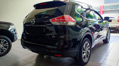 2014 Nissan X-Trail 2.5 - Mobil Pilihan (s-3) 2014 Nissan X-Trail 2.5 - Mobil Pilihan (s-3)