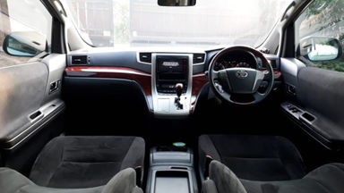 2010 Toyota Vellfire Z - Kondisi Sangat Bagus & Terawat (s-4) 2010 Toyota Vellfire Z - Kondisi Sangat Bagus & Terawat (s-4)