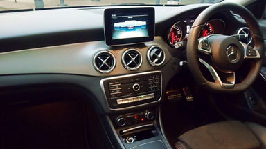 2018 Mercedes Benz CLA 200 Sport AMG - Km Rendah (s-8) 2018 Mercedes Benz CLA 200 Sport AMG - Km Rendah (s-8)