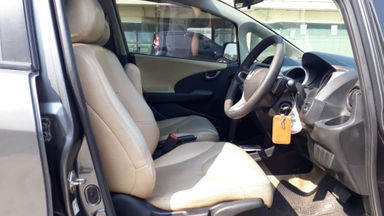 2011 Honda Jazz RS 1.5 AT - Kondisi Mulus Terawat (s-6) 2011 Honda Jazz RS 1.5 AT - Kondisi Mulus Terawat (s-6)