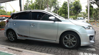 2016 Toyota Yaris S trd - Barang Cakep Barang Antik (s-5) 2016 Toyota Yaris S trd - Barang Cakep Barang Antik (s-5)