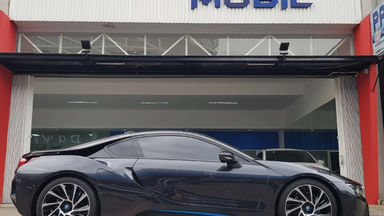 2015 BMW i i8 HYBRID - Kondisi Istimewa (s-9) 2015 BMW i i8 HYBRID - Kondisi Istimewa (s-9)
