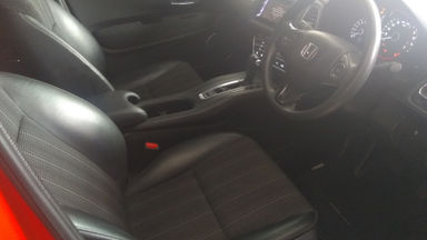 2015 Honda HR-V E CVT-Automatic - Nyaman Terawat Fitur Mobil Lengkap (s-7) 2015 Honda HR-V E CVT-Automatic - Nyaman Terawat Fitur Mobil Lengkap (s-7)