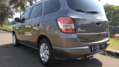 2013 Chevrolet Spin LTZ - Kondisi mulus tinggal pakai (s-2) 2013 Chevrolet Spin LTZ - Kondisi mulus tinggal pakai (s-2)