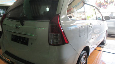 2013 Daihatsu Xenia R - Nyaman Terawat (s-8) 2013 Daihatsu Xenia R - Nyaman Terawat (s-8)