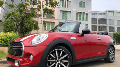 2017 MINI Cooper 2.0 Turbo - Unit Istimewa (s-2) 2017 MINI Cooper 2.0 Turbo - Unit Istimewa (s-2)