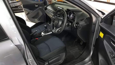 2014 Mazda 2 1.5 R - Istimewa Siap Pakai (s-3) 2014 Mazda 2 1.5 R - Istimewa Siap Pakai (s-3)