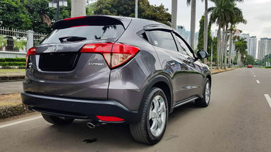 2017 Honda HR-V E CVT - Mobil Pilihan (s-2) 2017 Honda HR-V E CVT - Mobil Pilihan (s-2)