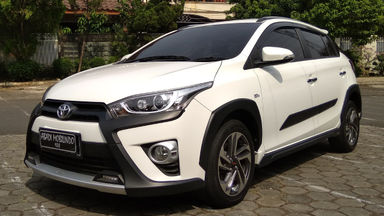 2017 Toyota Yaris Heykers - Jarak Tempuh Rendah (s-0) 2017 Toyota Yaris Heykers - Jarak Tempuh Rendah (s-0)