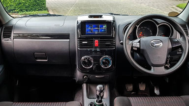 2017 Daihatsu Terios R - Mobil Pilihan (s-4) 2017 Daihatsu Terios R - Mobil Pilihan (s-4)