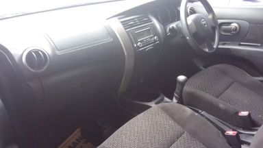 2012 Nissan Grand Livina HWS - Istimewa (s-4) 2012 Nissan Grand Livina HWS - Istimewa (s-4)