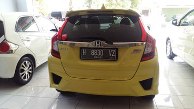2016 Honda Jazz RS - Body Mulus (s-8) 2016 Honda Jazz RS - Body Mulus (s-8)