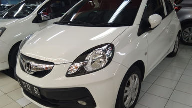 2015 Honda Brio E Satya MT - Kondisi Mulus Terawat (s-0) 2015 Honda Brio E Satya MT - Kondisi Mulus Terawat (s-0)