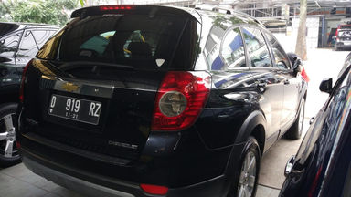 2004 Chevrolet Captiva AT - Kondisi Mulus Terawat (s-5) 2004 Chevrolet Captiva AT - Kondisi Mulus Terawat (s-5)