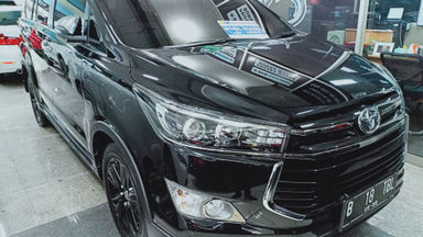 2017 Toyota Kijang Innova Venturer - Harga Istimewa (s-10) 2017 Toyota Kijang Innova Venturer - Harga Istimewa (s-10)