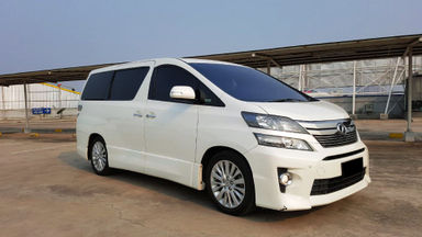 2013 Toyota Vellfire ZG - Mobil Pilihan (s-1) 2013 Toyota Vellfire ZG - Mobil Pilihan (s-1)