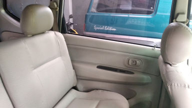 2009 Daihatsu Xenia XI - mulus terawat, kondisi OK (s-3) 2009 Daihatsu Xenia XI - mulus terawat, kondisi OK (s-3)