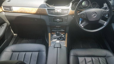 2011 Mercedes Benz E-Class E300 Elegance - Kondisi Istimewa (s-8) 2011 Mercedes Benz E-Class E300 Elegance - Kondisi Istimewa (s-8)