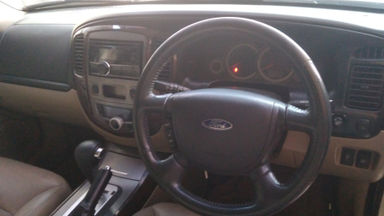 2010 Ford Escape XLT - Terawat (s-5) 2010 Ford Escape XLT - Terawat (s-5)