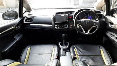 2016 Honda Jazz RS - Good Condition (s-2) 2016 Honda Jazz RS - Good Condition (s-2)
