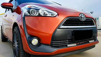 2016 Toyota Sienta V - Mobil Pilihan (s-0) 2016 Toyota Sienta V - Mobil Pilihan (s-0)