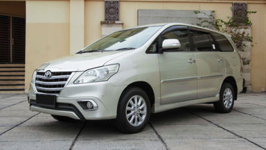 2014 Toyota Kijang Innova Grand New V - Mobil Pilihan (s-0) 2014 Toyota Kijang Innova Grand New V - Mobil Pilihan (s-0)
