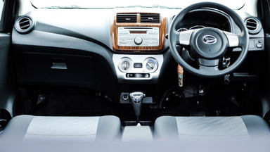 2015 Daihatsu Ayla X Elegance - Barang Bagus Siap Pakai (s-3) 2015 Daihatsu Ayla X Elegance - Barang Bagus Siap Pakai (s-3)