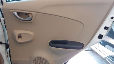 2015 Honda Brio E Satya - Terawat Dan Harga Istimewa (s-11) 2015 Honda Brio E Satya - Terawat Dan Harga Istimewa (s-11)