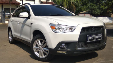 2012 Mitsubishi Outlander GLX - Surat Lengkap (s-2) 2012 Mitsubishi Outlander GLX - Surat Lengkap (s-2)