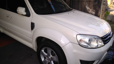 2010 Ford Escape XLT - Terawat (s-0) 2010 Ford Escape XLT - Terawat (s-0)