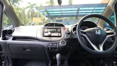 2013 Honda Jazz S - Mulus Langsung Pakai (s-3) 2013 Honda Jazz S - Mulus Langsung Pakai (s-3)
