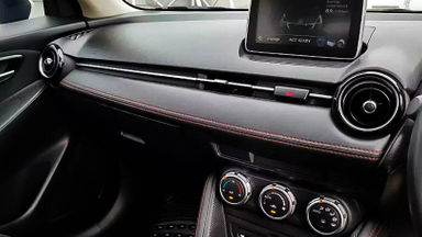 2016 Mazda 2 AT - Mobil Pilihan (s-4) 2016 Mazda 2 AT - Mobil Pilihan (s-4)