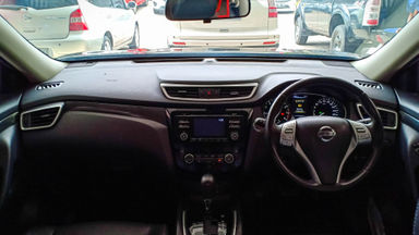 2014 Nissan X-Trail 2.5 - Mobil Pilihan (s-4) 2014 Nissan X-Trail 2.5 - Mobil Pilihan (s-4)