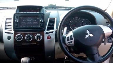 2015 Mitsubishi Pajero Sport Dakar - Mulus lanngsung pakai (s-5) 2015 Mitsubishi Pajero Sport Dakar - Mulus lanngsung pakai (s-5)