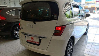 2013 Honda Freed E PSD AT - Good Condition (s-7) 2013 Honda Freed E PSD AT - Good Condition (s-7)