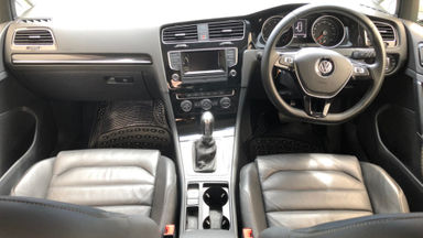 2013 Volkswagen Golf MK 7 CBU Automatic - Sangat Terawat dan Bagus Pasti Puas (s-6) 2013 Volkswagen Golf MK 7 CBU Automatic - Sangat Terawat dan Bagus Pasti Puas (s-6)