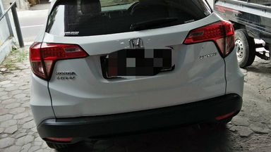 2016 Honda HR-V E - Terawat Siap Pakai (s-1) 2016 Honda HR-V E - Terawat Siap Pakai (s-1)