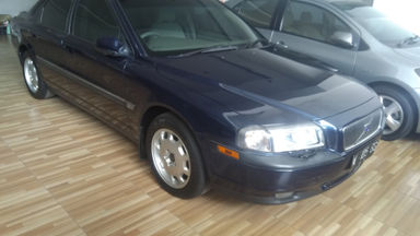 2004 Volvo S80 23T Automatic - Mobil Mewah Classic Buat Koleksi (s-3) 2004 Volvo S80 23T Automatic - Mobil Mewah Classic Buat Koleksi (s-3)