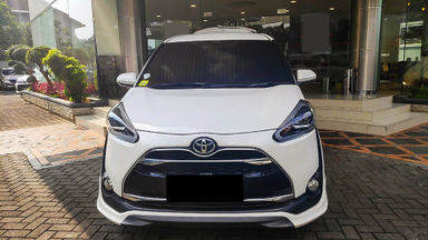 2017 Toyota Sienta Q - Mobil Pilihan (s-1) 2017 Toyota Sienta Q - Mobil Pilihan (s-1)