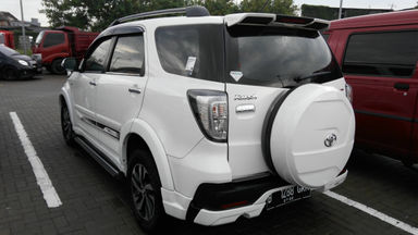 2015 Toyota Rush s - putih (s-5) 2015 Toyota Rush s - putih (s-5)