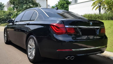 2013 BMW 7 Series 730i LI F20 Facelift - Mobil Pilihan (s-2) 2013 BMW 7 Series 730i LI F20 Facelift - Mobil Pilihan (s-2)
