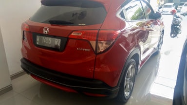 2015 Honda HR-V E CVT-Automatic - Nyaman Terawat Fitur Mobil Lengkap (s-3) 2015 Honda HR-V E CVT-Automatic - Nyaman Terawat Fitur Mobil Lengkap (s-3)