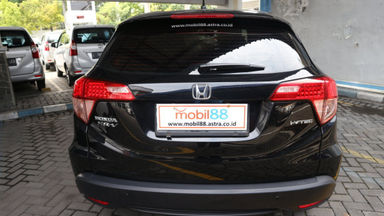 2015 Honda HR-V e cvt - Istimewa Sangat Istimewa (s-3) 2015 Honda HR-V e cvt - Istimewa Sangat Istimewa (s-3)