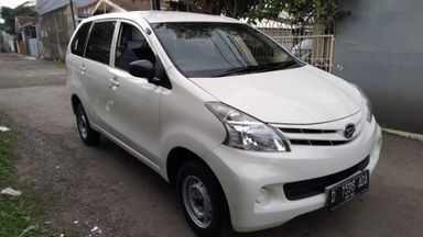 2015 Daihatsu Xenia D - Dp 15 Juta (s-2) 2015 Daihatsu Xenia D - Dp 15 Juta (s-2)