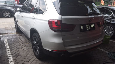 2015 BMW 5 Series 3,5 X-Line - Unit Istimewa (s-2) 2015 BMW 5 Series 3,5 X-Line - Unit Istimewa (s-2)